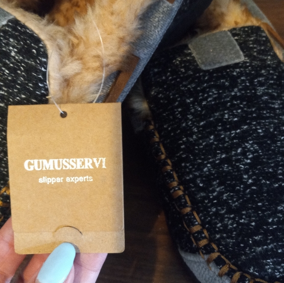 Gumusservi slippers - Picture 2 of 3